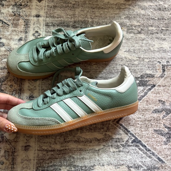 Adidas green sambas size 6.5 - Picture 3 of 7